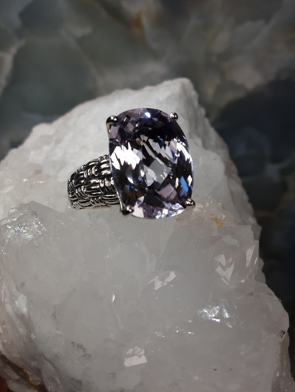 925 Rose De France Amethyst Ring.